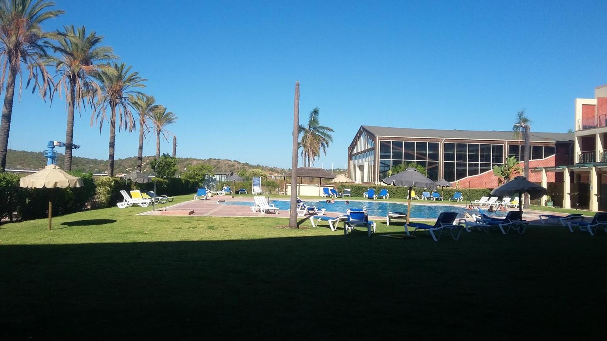 Charming Apartment In Estombar With Private Pool. מראה חיצוני תמונה