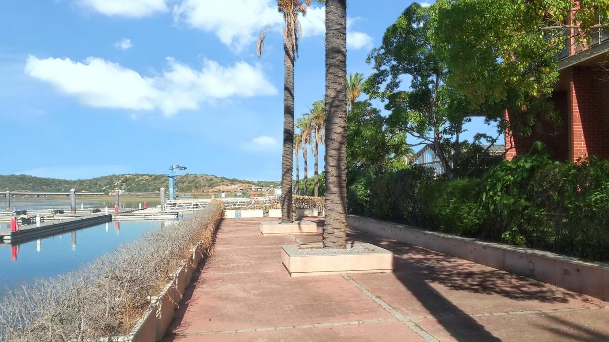 Charming Apartment In Estombar With Private Pool. מראה חיצוני תמונה